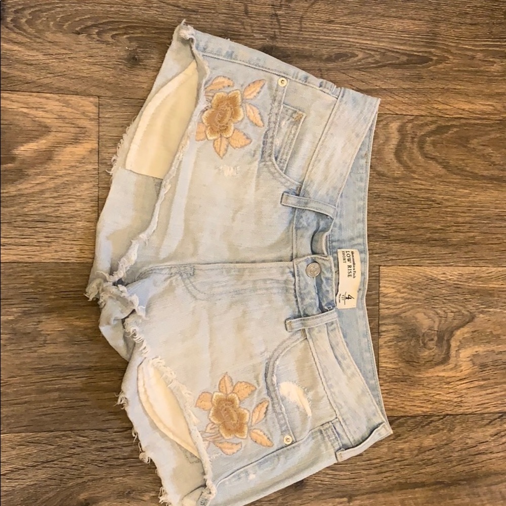 Floral stitch shorts